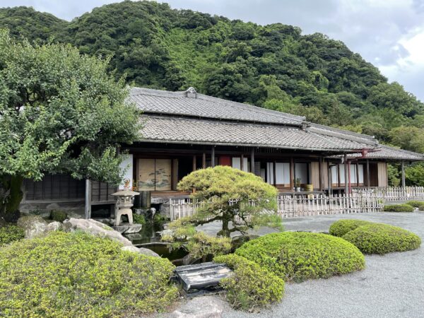 鹿児島旅行 島津家の別邸「仙巌園」へ - Voyage to the world